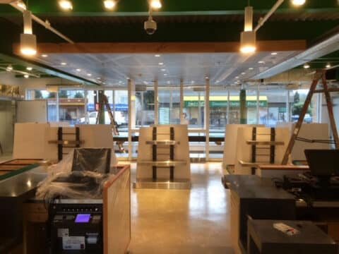 Toby’s Liquor Store – N. Vancouve